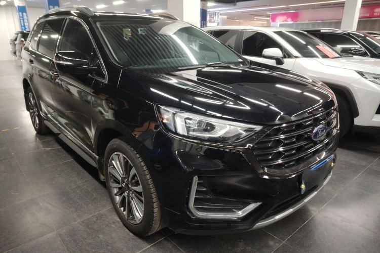 Used Ford Edge 2021 PLUS EcoBoost 245 Two-Wheel-Drive Titanium 7-Seater
