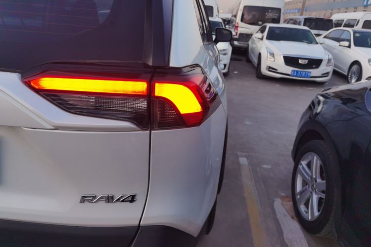 Used Toyota RAV4 2022 2.0L CVT Two-Wheel Drive Fashion Plus Edition