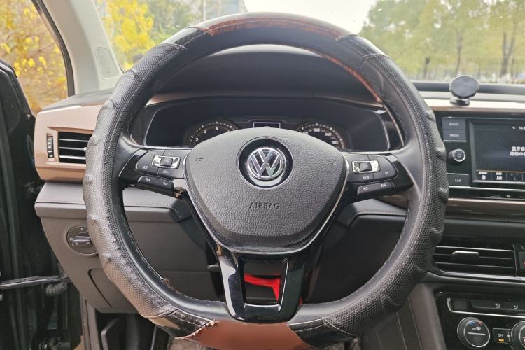 Used Volkswagen Tharu 2020 280TSI Two-Wheel Drive Comfort Edition China VI Standard
