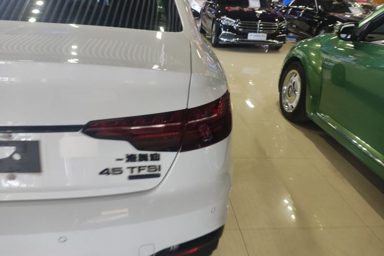 Used Audi A4L 2022 40 TFSI Luxury Dynamic Model