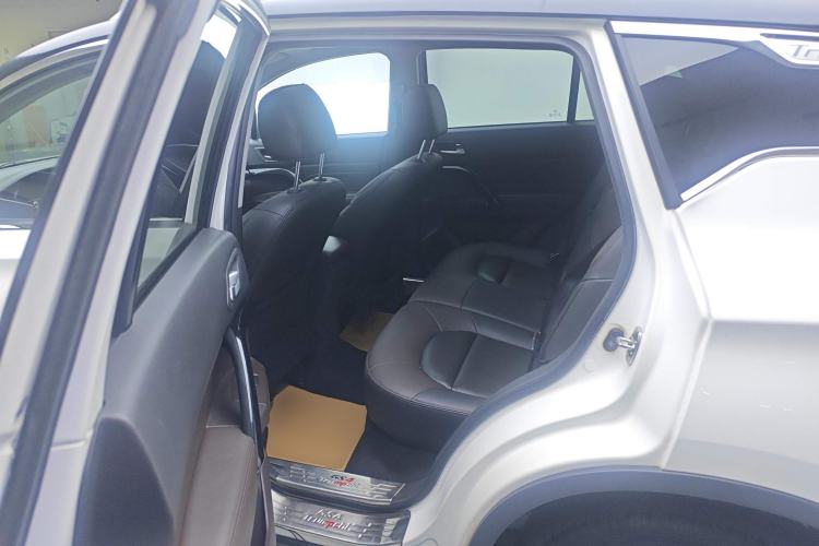 Used GAC Trumpchi GS4 2015 200T Manual Luxury Edition
