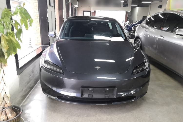 Used Tesla Model 3 2025 Rear-Wheel-Drive Version
