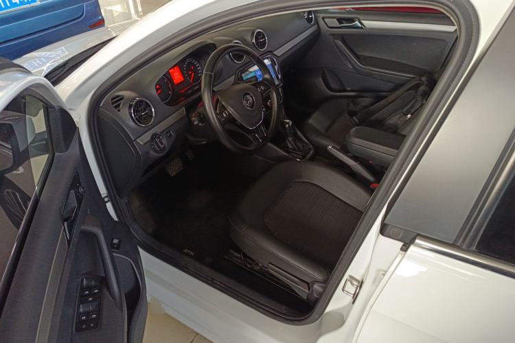 Used Volkswagen Jetta 2019 Dream Edition 1.5L Automatic Comfort Version
