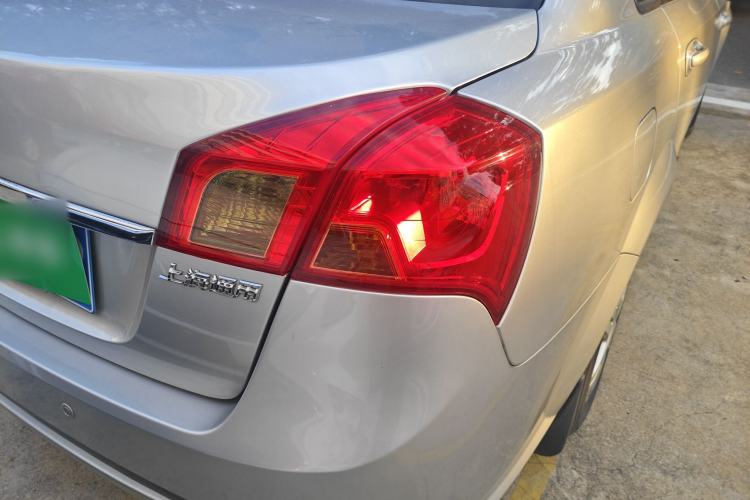 Used Buick Excelle 2013 1.5L Automatic Classic Model
