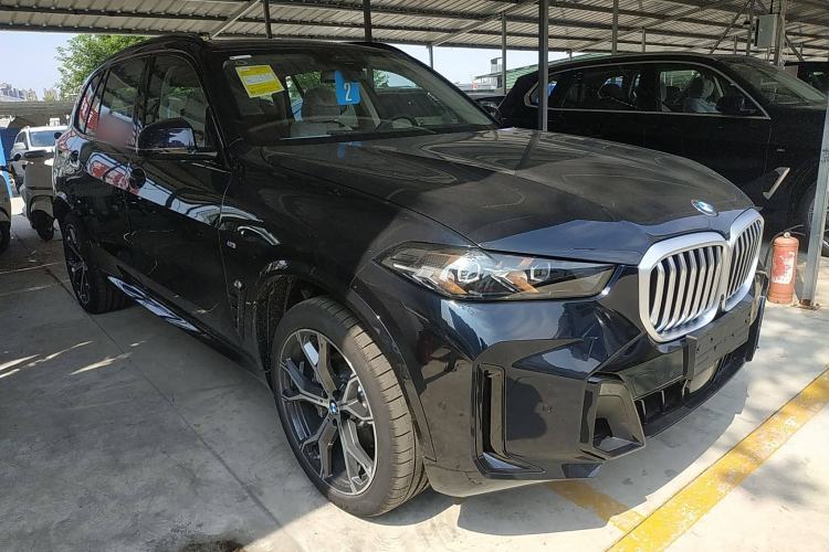 Used BMW X5 2023 xDrive 30Li Luxury M Sport Night Edition Package
