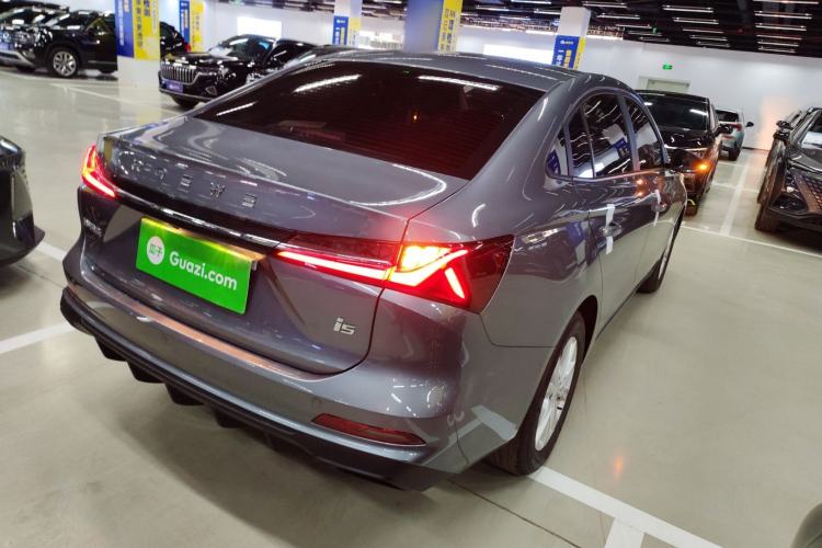 Used Roewe i5 2023 1.5L Manual Comfort Edition