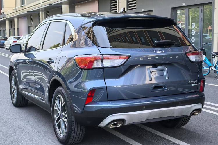 Used Ford Escape 2020 EcoBoost 245 Two-Wheel-Drive Titanium Edition
