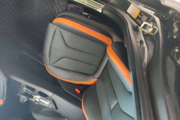 Used Changan UNI-V 2023 1.5T Prestige Model
