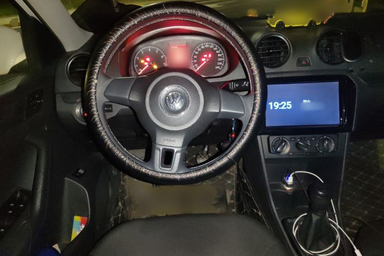 Used Volkswagen Jetta 2015 Zhuihui Edition 1.4L Manual Fashion Model