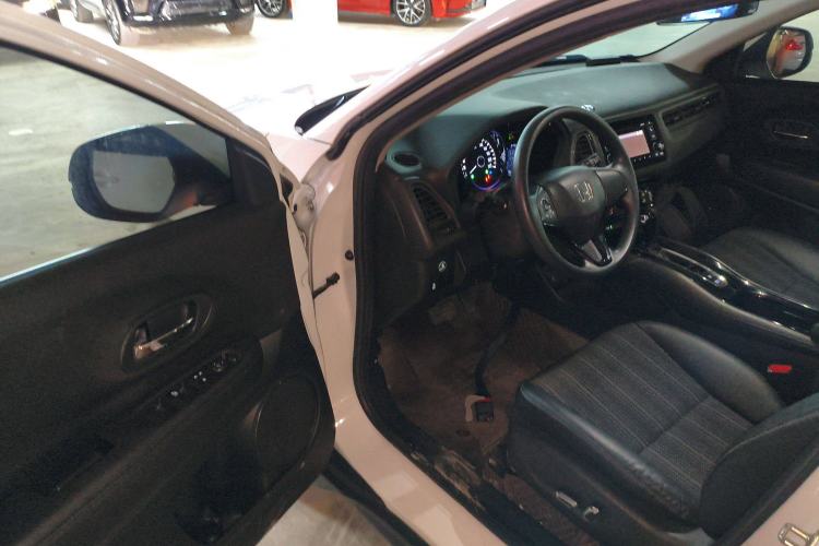 Used Honda Vezel 2017 1.8L CVT Front-Wheel Drive Pioneer Edition
