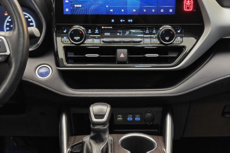 Used Toyota Highlander 2022 Dual-Engine 2.5L Four-Wheel Drive Supreme Edition 7-Seater
