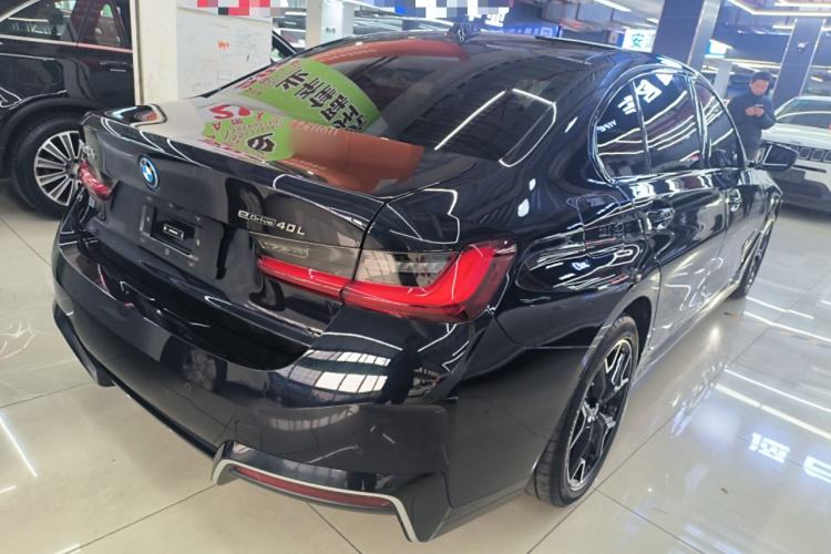 Used BMW i3 2024 eDrive 40 L Midnight Edition
