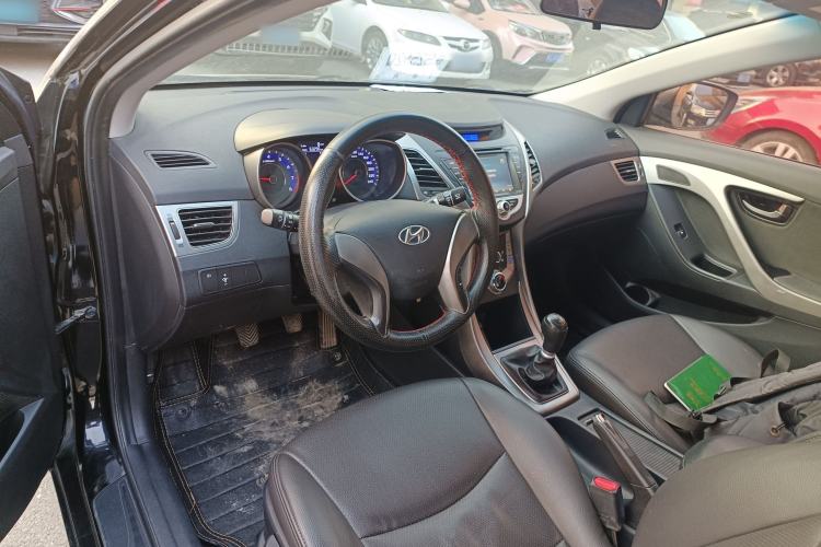 Used Hyundai Elantra 2012 1.6L Manual Fashion Edition
