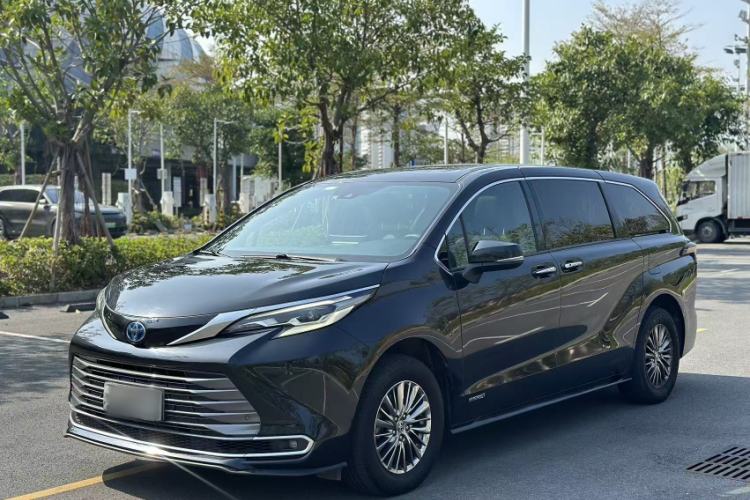 Used Toyota Sienna 2021 2.5L Hybrid Premium Edition