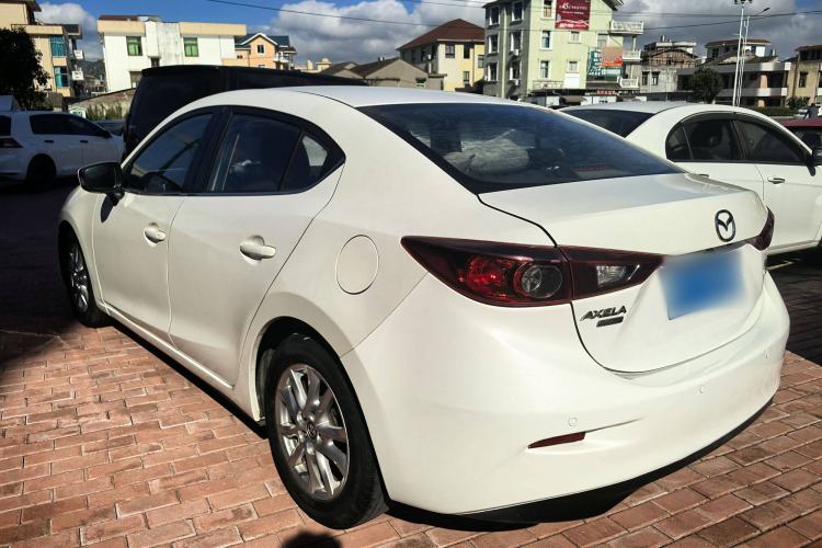 Used Mazda Mazda 3 Axela 2016 Sedan 1.5L Automatic Comfort Model
