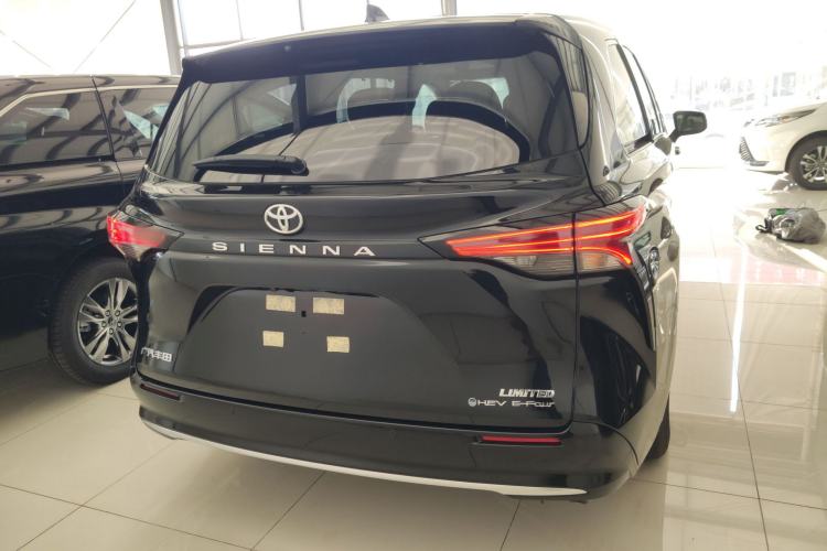Used Toyota Sienna 