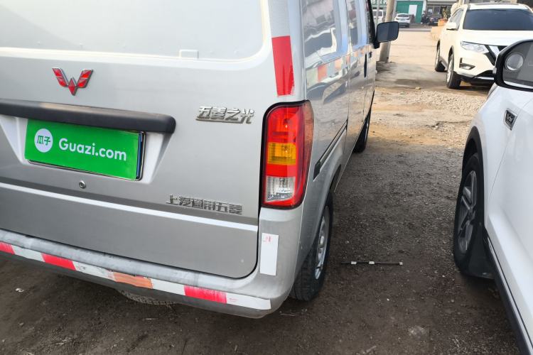 Used Wuling Zhiguang 2020 1.2L Van Utility Model China VI Emission Standard 2 Seats LSI
