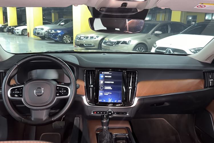 Used Volvo S90 2019 T5 Zhiyi Edition
