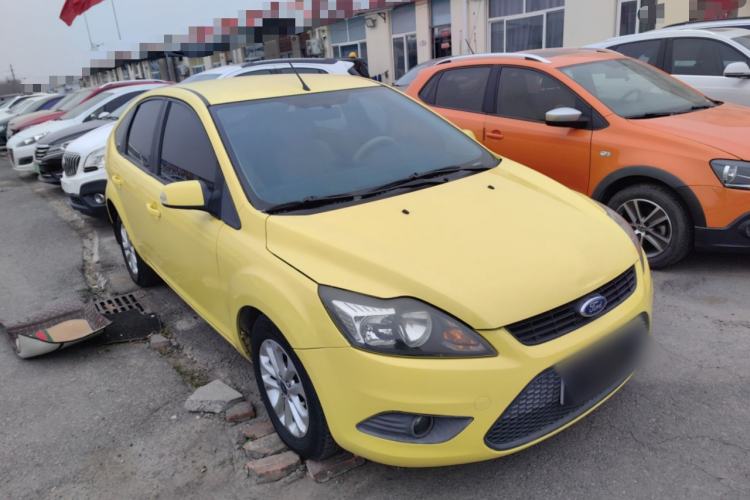 Used Ford Focus 2013 Hatchback Classic 1.8L Automatic Base Model
