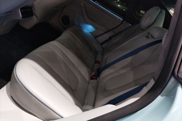 Used Hima Luxeed S7 2025 785 km Ultra