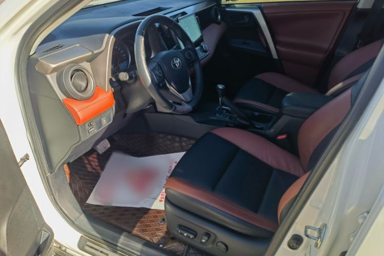 Used Toyota RAV4 2015 2.5L Automatic 4x4 Elite Edition