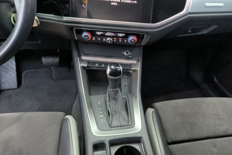 Used Audi Q3 2020 35 TFSI Ambition Dynamic Edition
