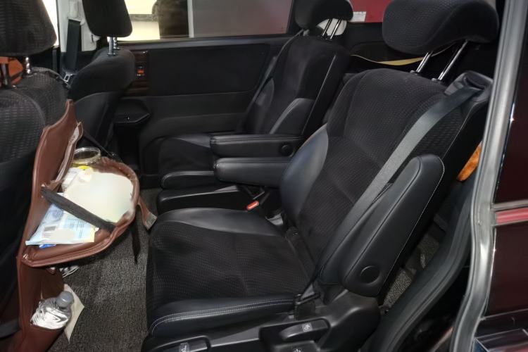 Used Honda Elysion 2016 2.4L Comfort Edition
