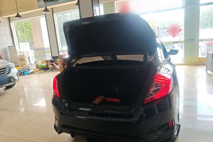 Used Honda Civic 2016 220TURBO CVT Luxury Edition
