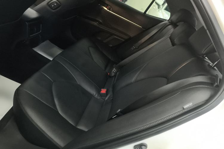 Used Toyota Camry 2021 2.0G Luxury Edition