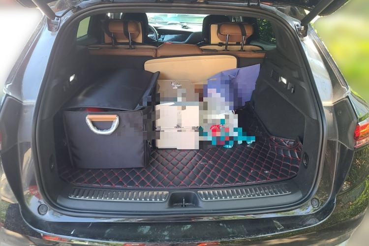 Used Buick Envision 2020 Encore S 652T Two-Wheel Drive Luxury Model
