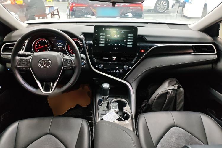 Used Toyota Camry 2021 2.0S FENGSHANG Edition