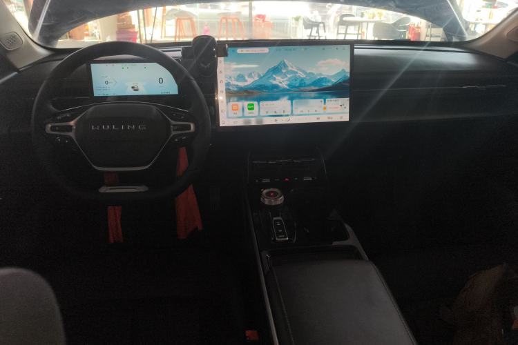 Used Wuling Xingguang 2024 Co-Creation Edition 510 Advanced Model