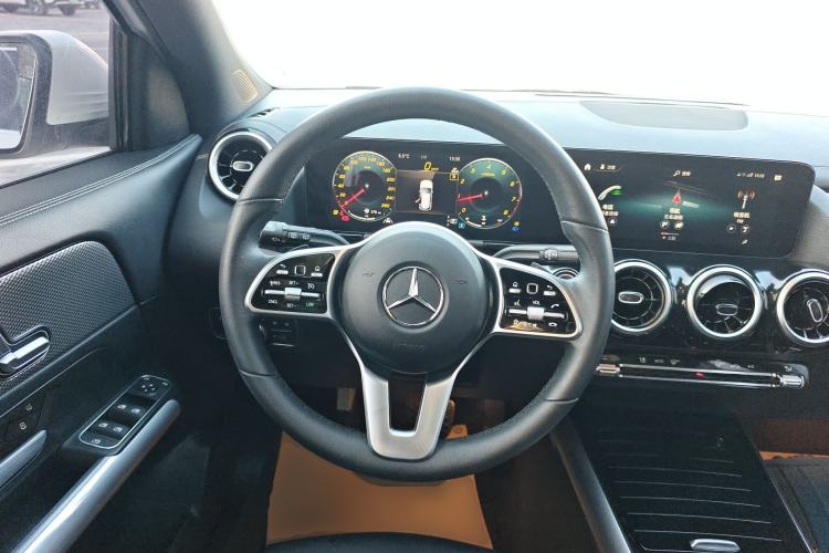 Used Mercedes-Benz GLA 2023 GLA 200