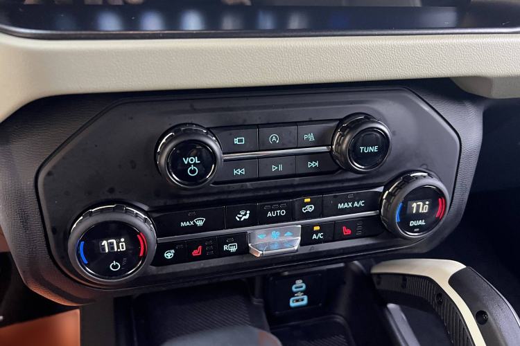 Used Ford Bronco 2024 2.3T Long Beach
