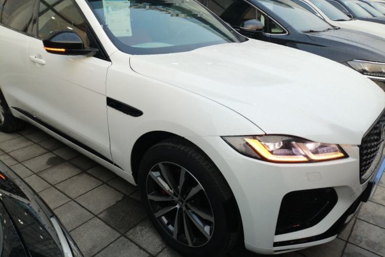 Used Jaguar F-PACE 2024 P250 R-Dynamic SE