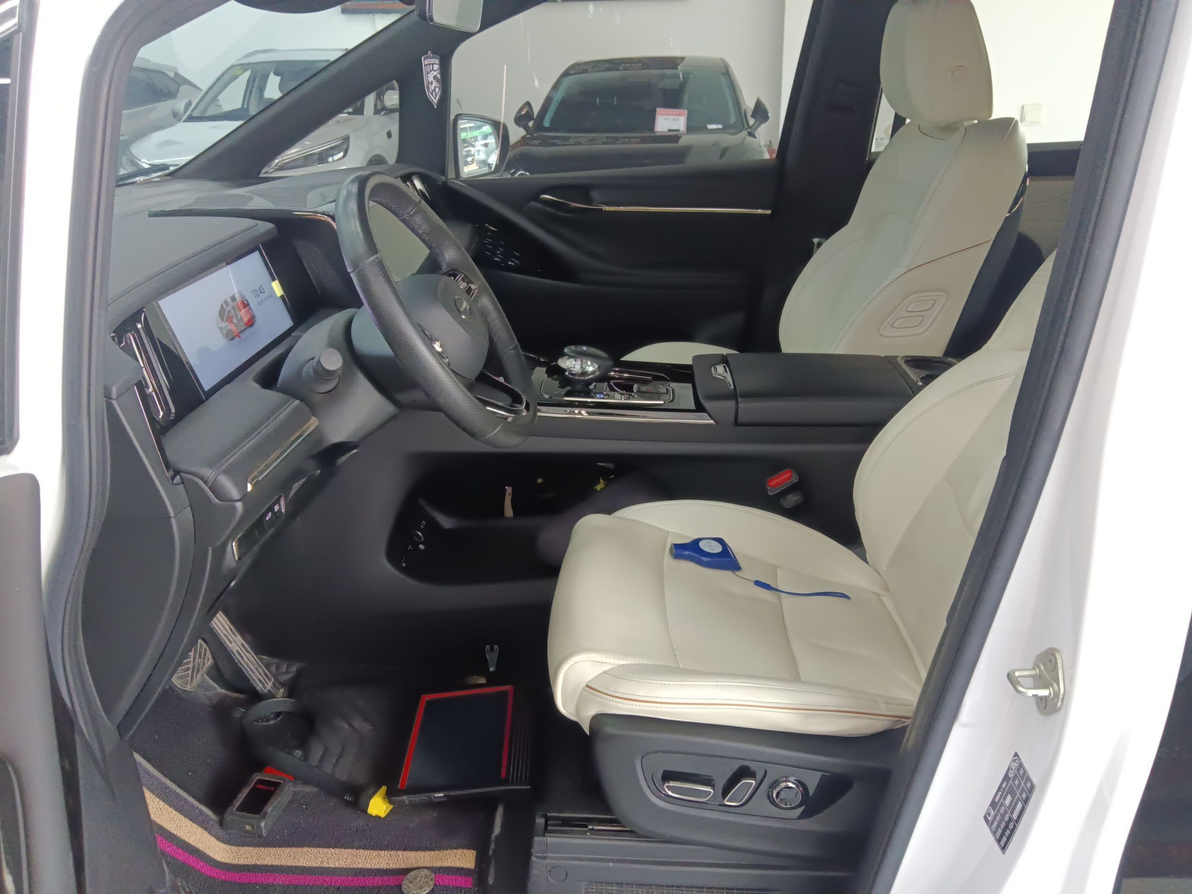 Переднее сиденье в автомобиле