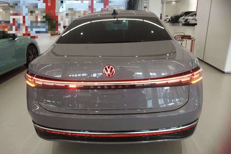 Used Volkswagen Passat 2025 Pro 380TSI Dragon Supreme Edition