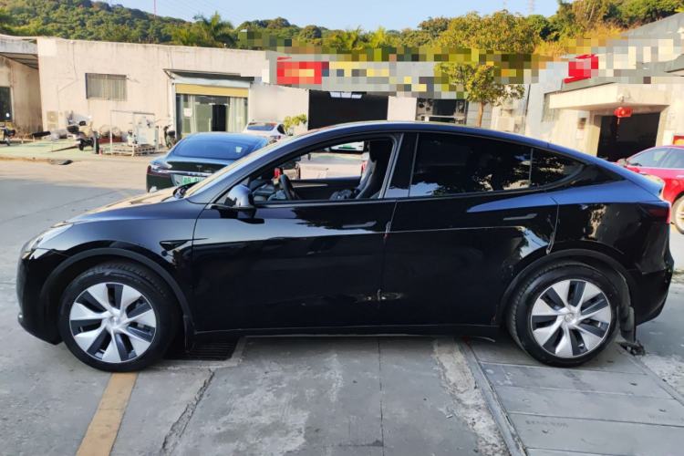 Used Tesla Model Y 2022 Rear-Wheel-Drive Version