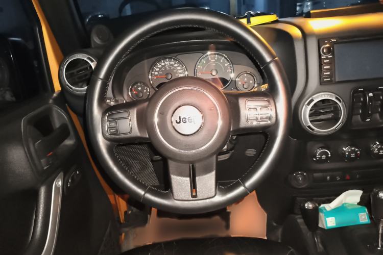 Used  Wrangler 2014 3.0L Sahara Four-Door Edition