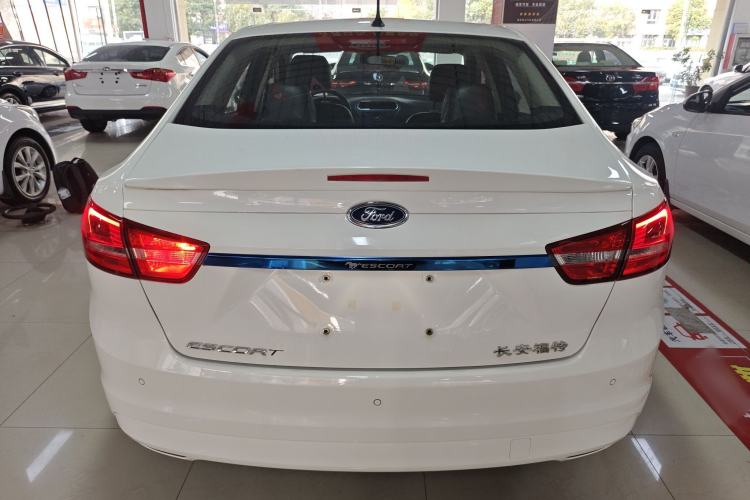 Used Ford Escort 2015 1.5L Automatic Comfort Model
