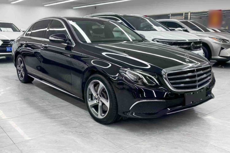 Used Mercedes-Benz E-Class 2018 E 300 L Sporty and Stylish Model
