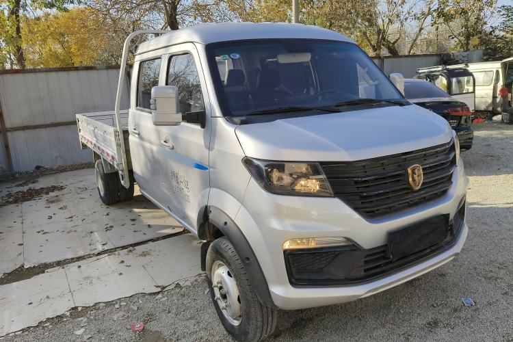 Used Jinbei Gold Card S6 2023 1.6L Manual Double-Cab Standard Version with 3.0-Meter Cargo Bed SWD16MS