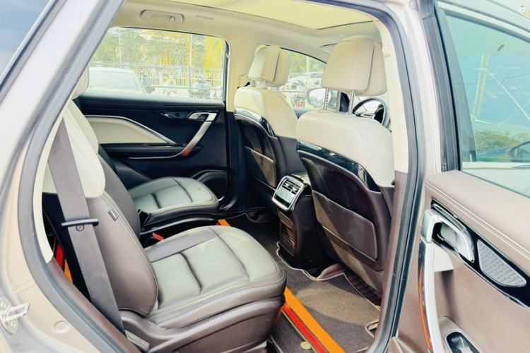 Used Geely Auto Jiajie 2019 1.5TD MHEV DCT Luxury Edition
