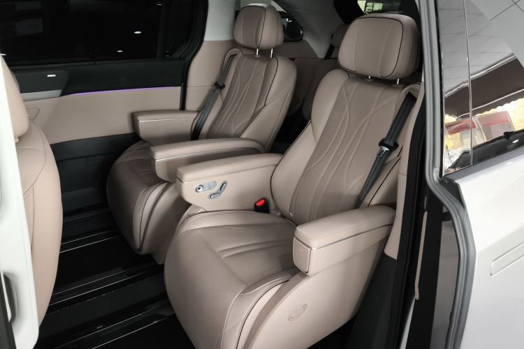 Used XPeng X9 2024 610 Long-Range Pro
