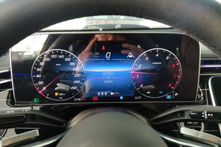 Used Mercedes-Benz E-Class 2025 E 260 L
