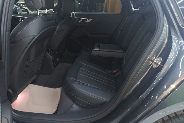 Used Audi A4L 2024 40 TFSI Luxury Dynamic Edition
