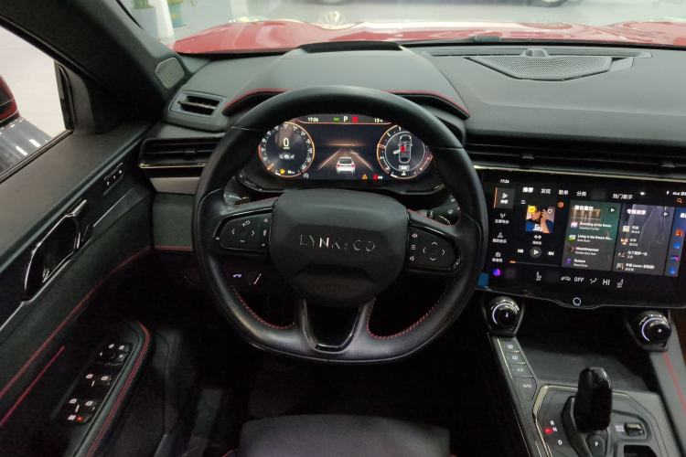 Used Lynk & Co 05 2020 2.0TD Four-Wheel Drive HypeHalo