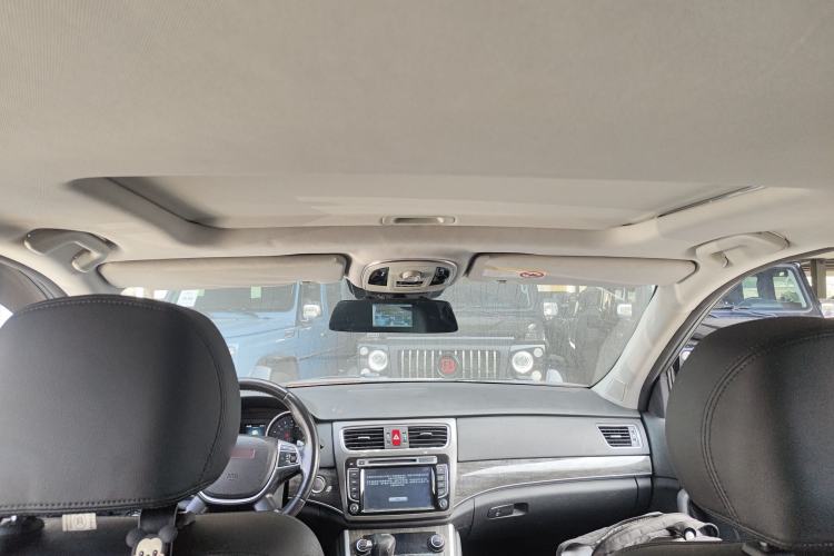 Used Haval H8 2015 2.0T Two-Wheel Drive Luxury Edition