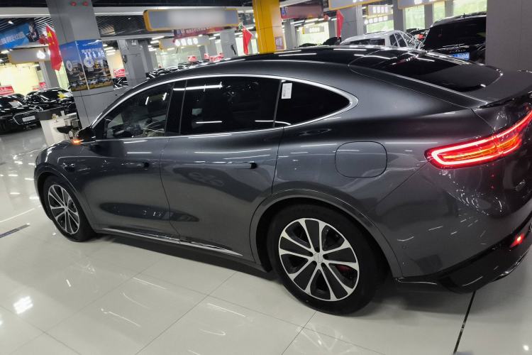 Used Hima Luxeed R7 2024 All-Electric 736 km Ultra
