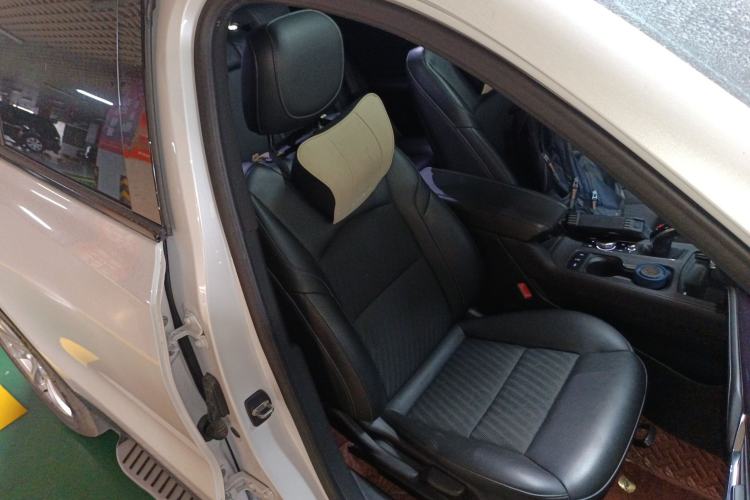 Used Cadillac XT4 2021 28T Two-Wheel Drive Tech Edition